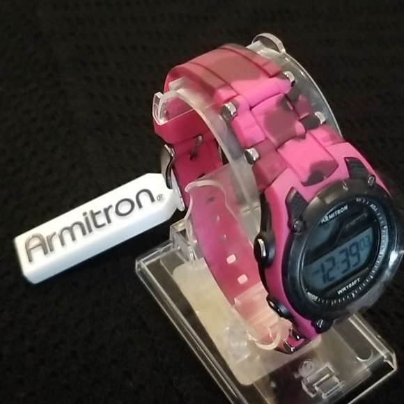 Digital Watch Armitron - Picture 1 of 3